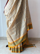 Load image into Gallery viewer, Karvati Kinaar Vidarbha Tussar Jaala Palla Saree