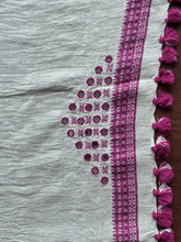Load image into Gallery viewer, Bhujodi Kala Cotton Blouse Piece (Kora base)