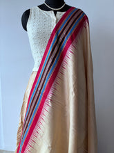 Load image into Gallery viewer, Vidarbha Handloom Tussar Dupatta