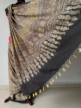 Load image into Gallery viewer, Ajrakh Mul Cotton Saree