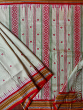 Load image into Gallery viewer, Karvati Kinaar Vidarbha Tussar Jaala Palla Saree