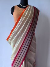 Load image into Gallery viewer, Karvati Kinaar Vidarbha Tussar Jaala Palla Saree