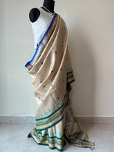 Load image into Gallery viewer, Karvati Kinaar Vidarbha Tussar Jaala Palla Saree