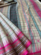 Load image into Gallery viewer, Karvati Kinaar Vidarbha Tussar Handwoven Saree