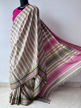 Load image into Gallery viewer, Karvati Kinar Vidarbha Tussar Checks Saree