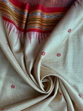 Load image into Gallery viewer, Karvati Kinaar Vidarbha Tussar Jaala Palla Saree