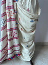 Load image into Gallery viewer, Handwoven Bhujodi Kala Cotton Saree