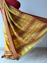 Load image into Gallery viewer, Karvati Kinaar Vidarbha Tussar Handwoven Saree