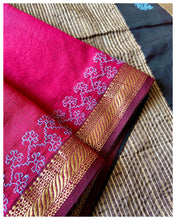 Load image into Gallery viewer, Kasuti Hand- Embroidered Saree