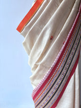 Load image into Gallery viewer, Karvati Kinaar Vidarbha Tussar Jaala Palla Saree