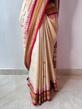 Load image into Gallery viewer, Karvati Kinaar Vidarbha Tussar Jaala Palla Saree