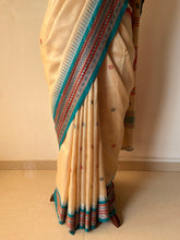 Load image into Gallery viewer, Karvati Kinaar Vidarbha Tussar Handwoven Saree