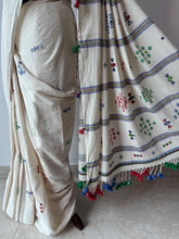 Load image into Gallery viewer, Handwoven Bhujodi Kala Cotton Saree