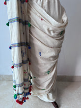 Load image into Gallery viewer, Handwoven Bhujodi Kala Cotton Saree