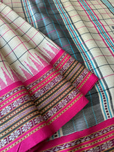Load image into Gallery viewer, Karvati Kinaar Vidarbha Tussar Handwoven Saree