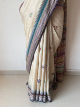 Load image into Gallery viewer, Lambani Karvati Kinaar Vidarbha Tussar Handwoven Saree