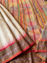 Load image into Gallery viewer, Lambani Karvati Kinaar Vidarbha Tussar Handwoven Saree