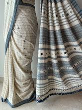 Load image into Gallery viewer, Handwoven Bhujodi Kala Cotton Saree