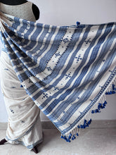 Load image into Gallery viewer, Handwoven Bhujodi Kala Cotton Saree