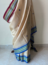 Load image into Gallery viewer, Karvati Kinaar Vidarbha Tussar Jaala Palla Saree