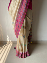 Load image into Gallery viewer, Lambani Karvati Kinaar Vidarbha Tussar Handwoven Saree