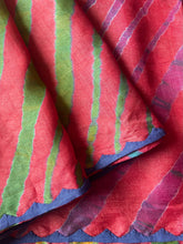 Load image into Gallery viewer, Leheriya Tussar Silk Saree