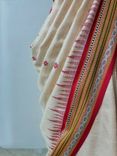 Load image into Gallery viewer, Karvati Kinaar Vidarbha Tussar Jaala Palla Saree