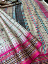 Load image into Gallery viewer, Karvati Kinaar Vidarbha Tussar Handwoven Saree