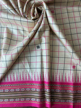 Load image into Gallery viewer, Karvati Kinaar Vidarbha Tussar Handwoven Saree