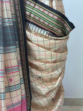 Load image into Gallery viewer, Karvati Kinaar Vidarbha Tussar Handwoven Saree