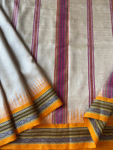 Load image into Gallery viewer, Karvati Kinaar Vidarbha Tussar Handwoven Saree