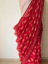 Load image into Gallery viewer, Kota Doria Appliqué Details Saree