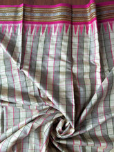 Load image into Gallery viewer, Karvati Kinar Vidarbha Tussar Checks Saree
