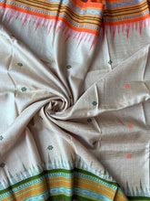 Load image into Gallery viewer, Karvati Kinaar Vidarbha Tussar Jaala Palla Saree