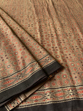 Load image into Gallery viewer, Ajrakh Mul Cotton Saree