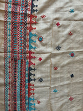Load image into Gallery viewer, Tussar Lambani Blouse Piece