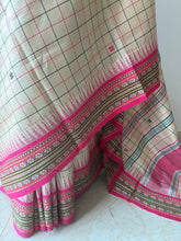 Load image into Gallery viewer, Karvati Kinaar Vidarbha Tussar Handwoven Saree