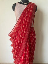 Load image into Gallery viewer, Kota Doria Appliqué Details Saree