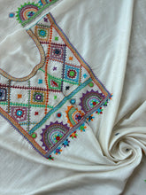 Load image into Gallery viewer, Lambani Maheshwari Silk-Cotton Kurta