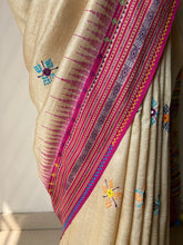 Load image into Gallery viewer, Lambani Karvati Kinaar Vidarbha Tussar Handwoven Saree