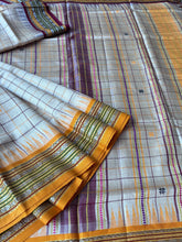 Load image into Gallery viewer, Karvati Kinaar Vidarbha Tussar Jaala Palla Saree