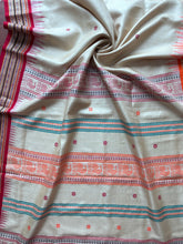 Load image into Gallery viewer, Karvati Kinaar Vidarbha Tussar Jaala Palla Saree