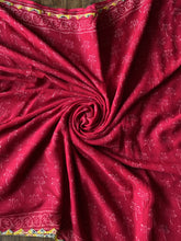 Load image into Gallery viewer, Kota Doria Appliqué Details Saree