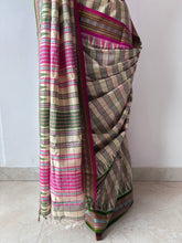 Load image into Gallery viewer, Karvati Kinar Vidarbha Tussar Checks Saree