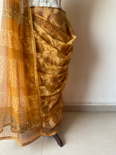 Load image into Gallery viewer, Kota Doria Crochet Lace Sarees