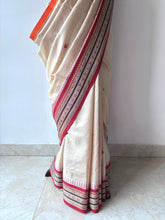 Load image into Gallery viewer, Karvati Kinaar Vidarbha Tussar Jaala Palla Saree