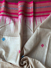 Load image into Gallery viewer, Karvati Kinaar Vidarbha Tussar Jaala Palla Saree