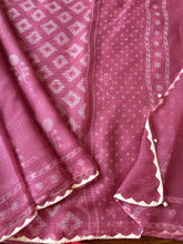 Load image into Gallery viewer, Kota Doria Appliqué Details Saree