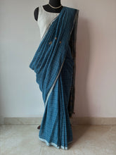 Load image into Gallery viewer, Handwoven Bhujodi Kala Cotton Saree