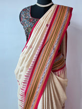 Load image into Gallery viewer, Karvati Kinaar Vidarbha Tussar Jaala Palla Saree